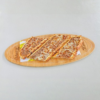 Kıymalı Kaşarlı Pide görseli