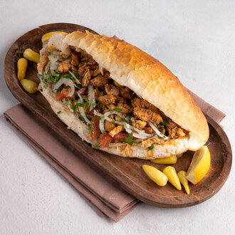 Ekmek Arası Tavuk Tantuni görseli