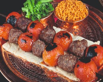 Domatesli Kebap görseli