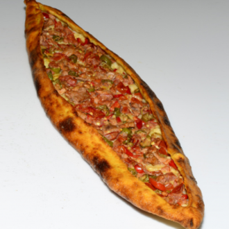 Kuşbaşılı Pide görseli