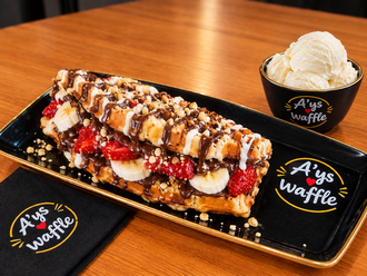 Sandviç Waffle & Sade Maraş Dondurması (80 Gr.) görseli