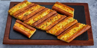 Köy Peynirli Pide görseli