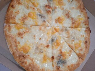3 Peynirli Tre Formaggi Pizza (25-27 Cm.) görseli