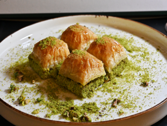 Fıstıklı Baklava (500 G) görseli