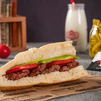 Çeyrek Ekmek Arası Izgara Köfte görseli