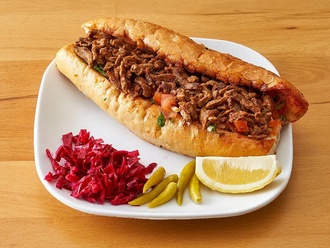 Ekmek Arası Et Tantuni görseli
