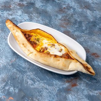 Kıymalı Yumurtalı Cantik Pide görseli