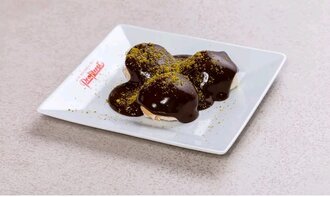 Antep Fıstıklı Profiterol görseli