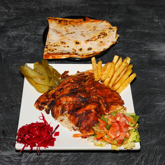 Pilav Üstü Tavuk Döner görseli