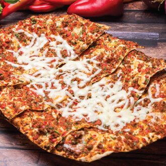 Kaşarlı Lahmacun görseli
