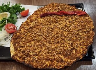 Cevizli Lahmacun görseli