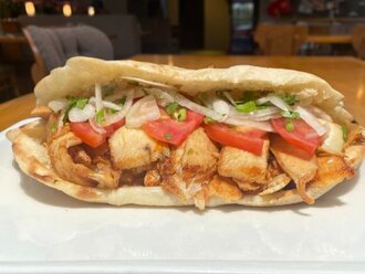 Gobit Ekmek Arası Tavuk Döner görseli