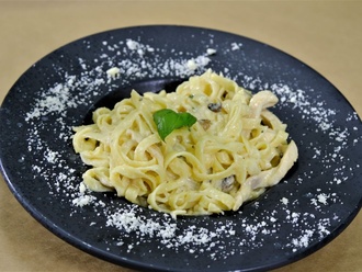 Fettucini Alfredo görseli