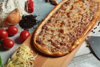 2'Li Kuşbaşılı Kaşarlı Pide Menü (2 Tatlı + 2 Ayran) görseli