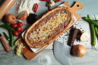 2'Li Kıymalı Pide Menü (2 Tatlı + 2 Ayran) görseli