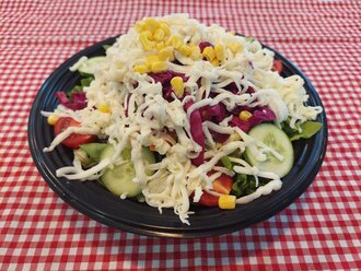 Mozzarella Peynirli Salata görseli