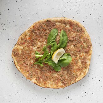 Lahmacun görseli