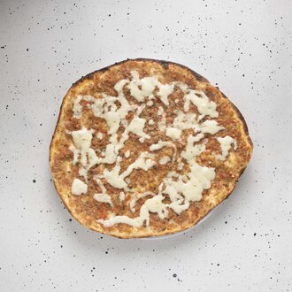Kaşarlı Lahmacun görseli