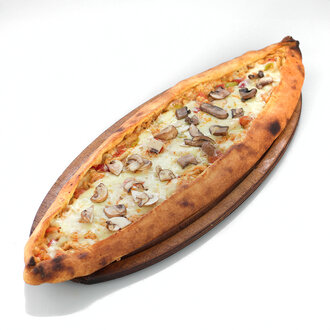 Tavuklu Kaşarlı Mantarlı Pide görseli