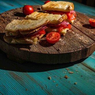 Özel Kırıntı Tost (Ayvalık Ekmeğine) görseli