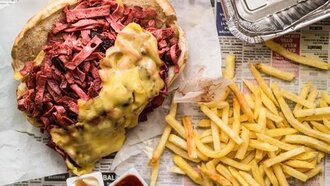 Cheddarlı İzmir Kumru Sandviç Menü görseli