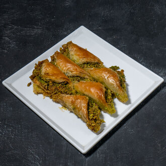 Fıstıklı Şöbiyet (1 Kg.) görseli