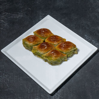 Fıstıklı Midye Baklava (500 Gr.) görseli