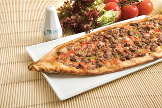 Kuşbaşılı Pide görseli