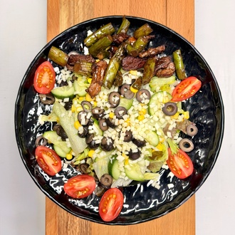 Kuşkonmazlı Etli Salata görseli