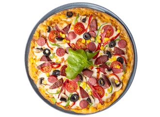 Çok Malzemeli Pizza görseli