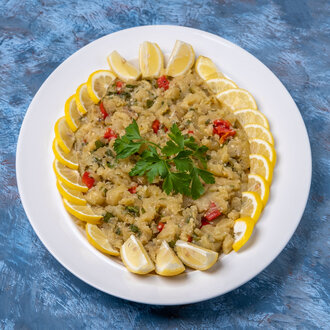 Közlenmiş Patlıcan Salatası görseli