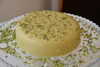 Antep Fıstıklı Dondurmalı Pasta (6-8 Kişilik) görseli