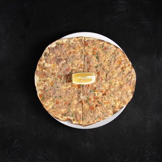 Lahmacun görseli