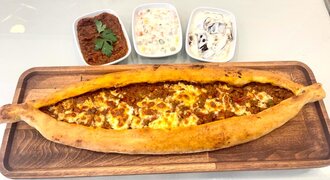 Kaşarlı Kuşbaşılı Pide görseli