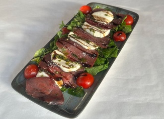 Bresaola Con Mozzarella görseli