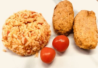 Domatesli Pilav & 2 Adet Kadınbudu Köfte (Glütensiz) görseli