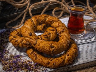 Ekşi Mayalı Cevizli Ay Çekirdekli Simit (5 Adet) görseli