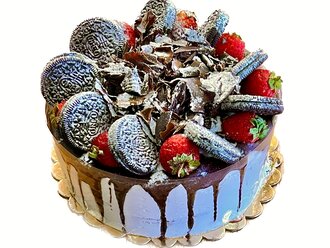 Oreolu Çilekli Pasta (5-6 Kişilik) görseli