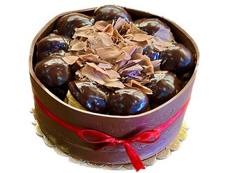 Profiterollü Fıstıklı Pasta (3-4 Kişilik) görseli