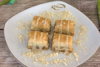 Cevizli Tahinli Baklava (1 Kg.) görseli