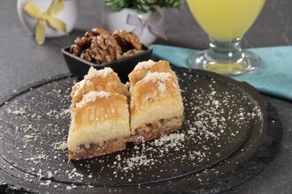 Cevizli Ev Baklavası (1 Kg.) görseli