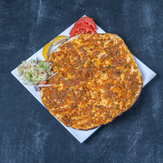 Lahmacun görseli