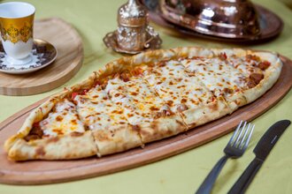 Kıymalı Kaşarlı Pide görseli