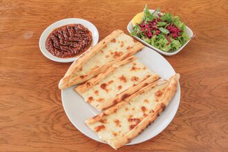 Kaşarlı Pide görseli