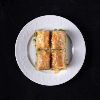 Fıstıklı Baklava (4 Adet) görseli