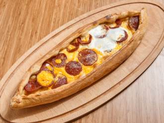 Sucuklu Kaşarlı Pide görseli