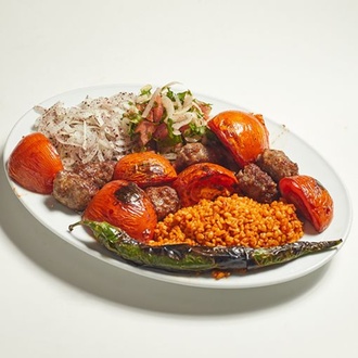 Domatesli Kebap görseli