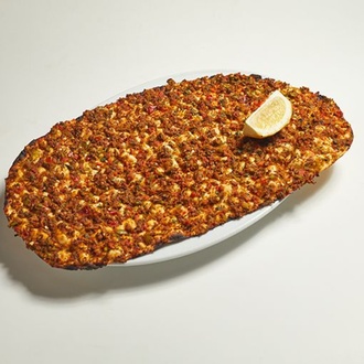 Lahmacun görseli