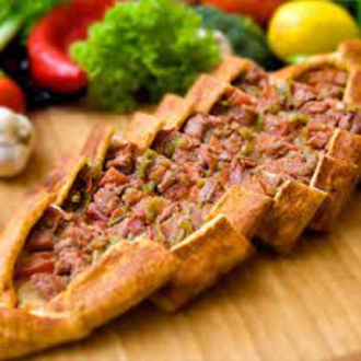 Kuşbaşılı Pide görseli