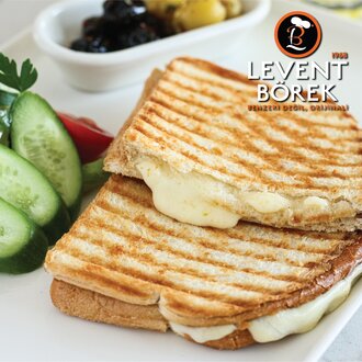 Klasik Sade Kaşarlı Tost görseli